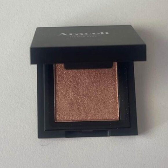 Araceli eyeshadow - Picture 2 of 6